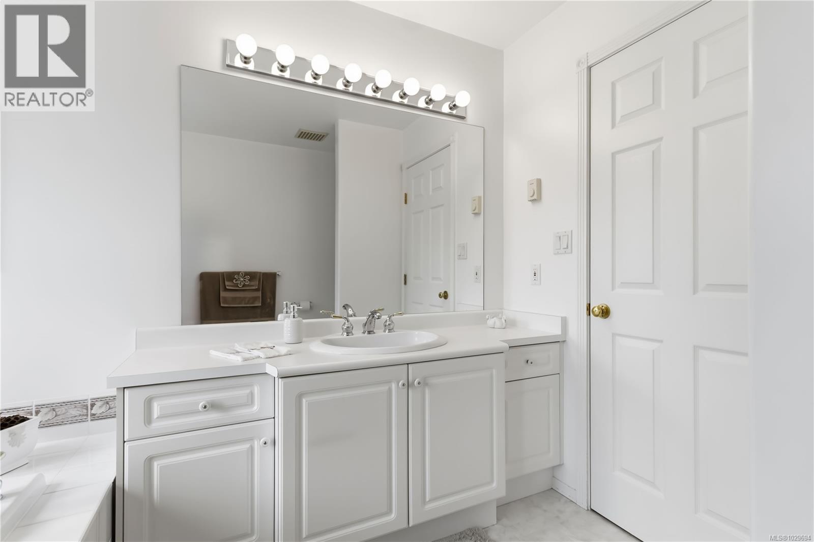  762 Seedtree Road, Sooke