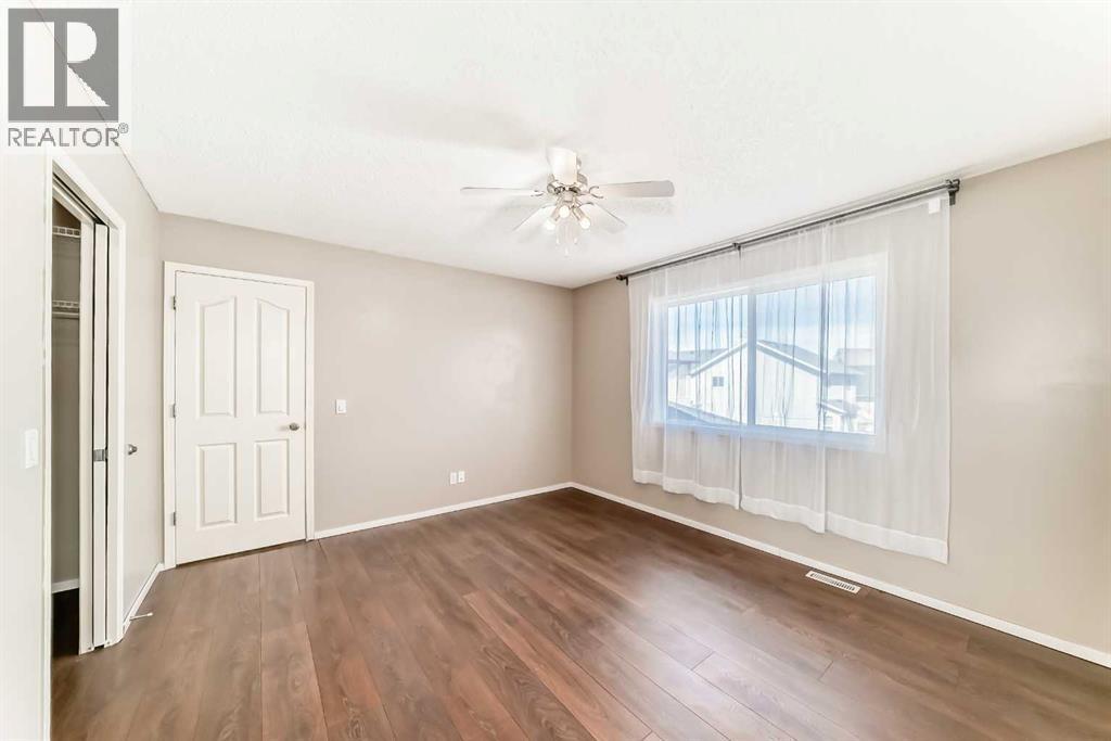 Single Family House for Sale in  Somerside Crescent SW Somerset Calgary 