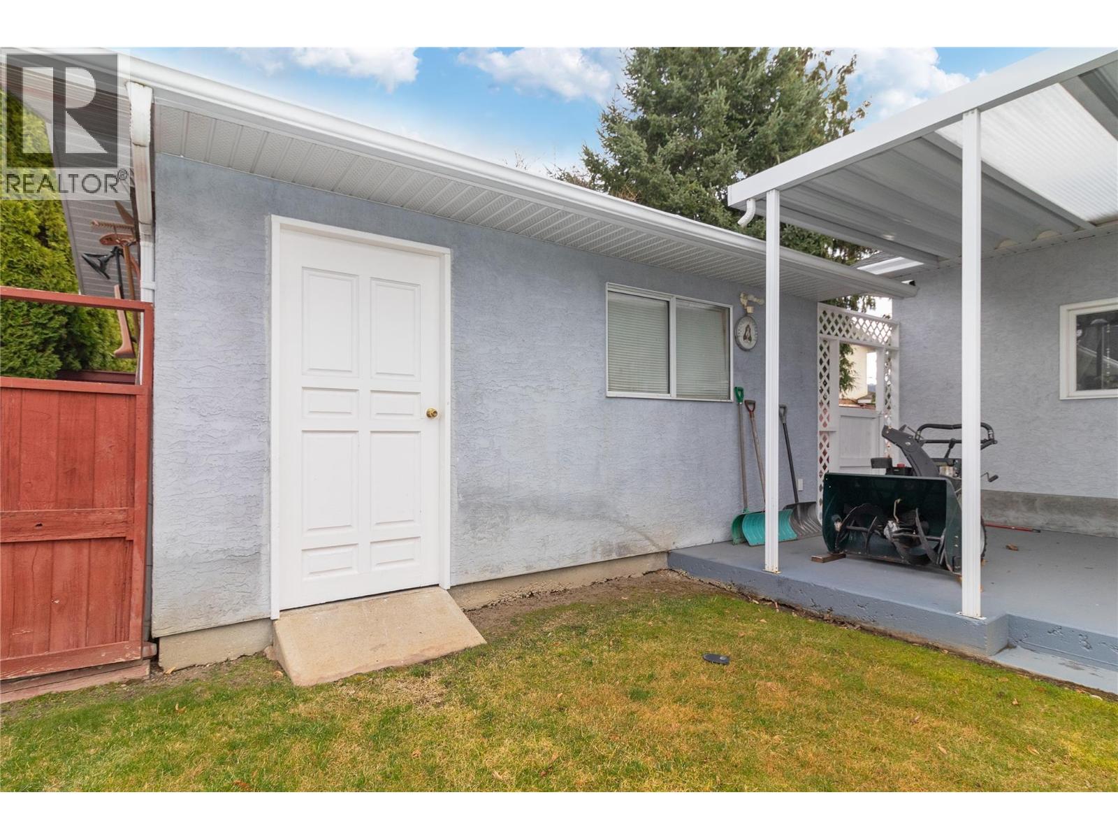 680 Richards Road, Kelowna