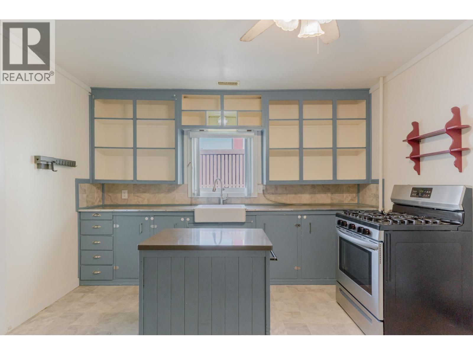 242 S THIRD AVENUE - 15