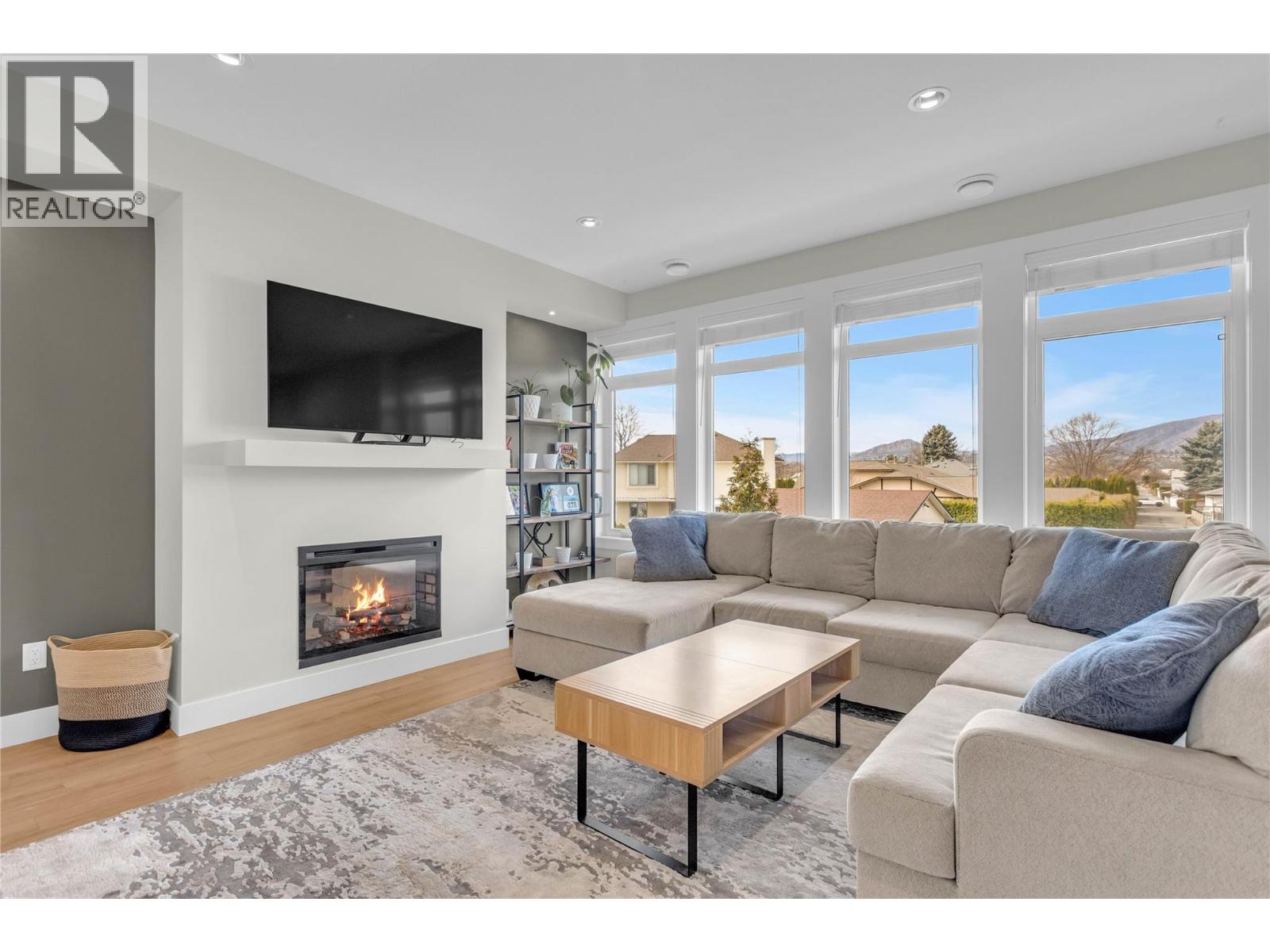 1102 Cameron Avenue Unit# 8, Kelowna