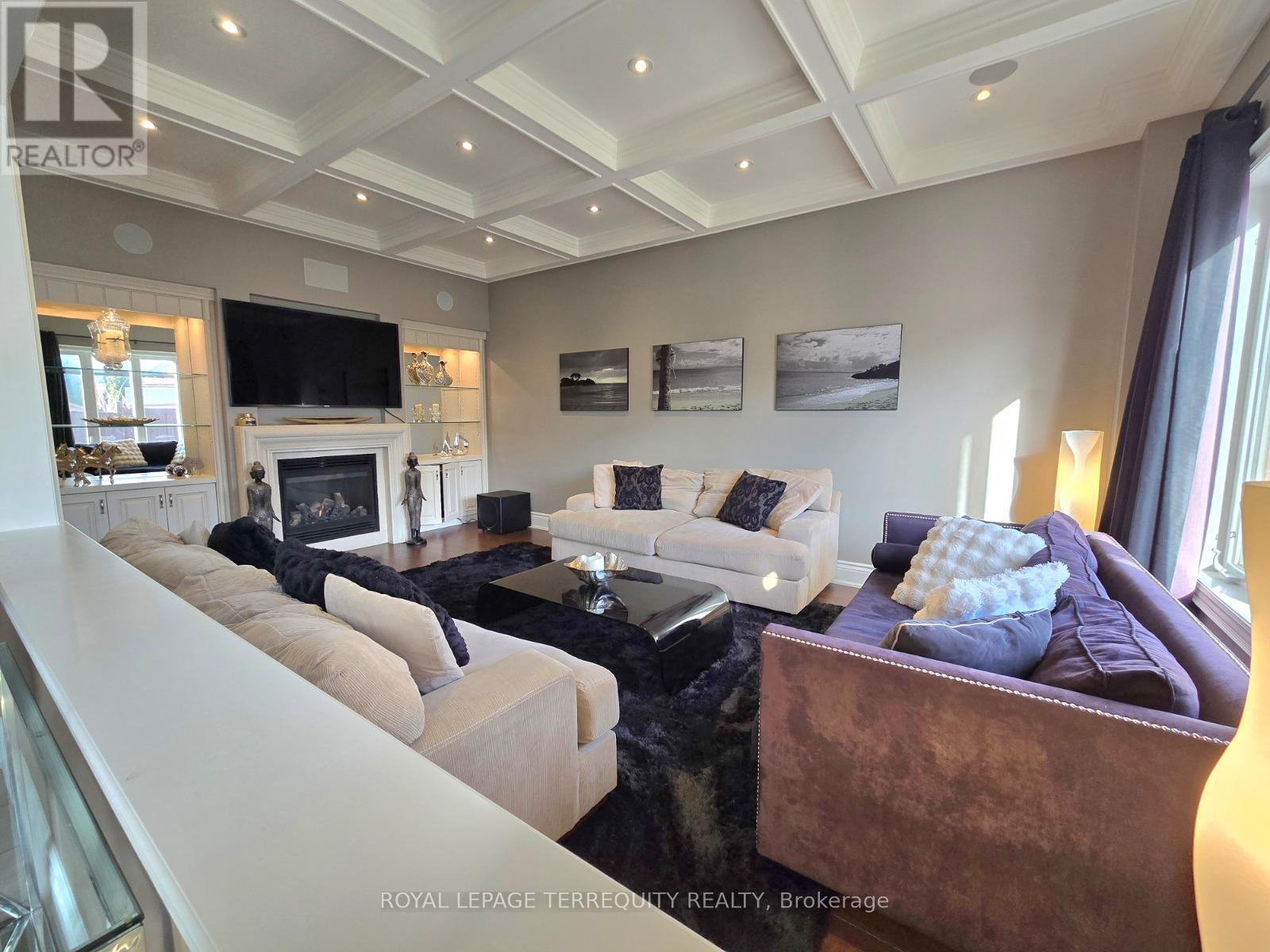 19 BLACK DIAMOND CRESCENT,Brampton (Credit Valley),,