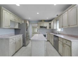 12255 64a Avenue, Surrey, BC V3W3R8 Photo 11