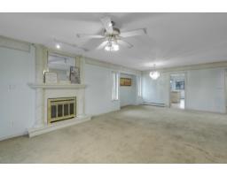 12255 64a Avenue, Surrey, BC V3W3R8 Photo 9
