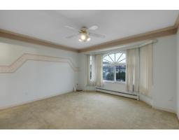 12255 64a Avenue, Surrey, BC V3W3R8 Photo 16
