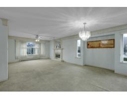 12255 64a Avenue, Surrey, BC V3W3R8 Photo 8
