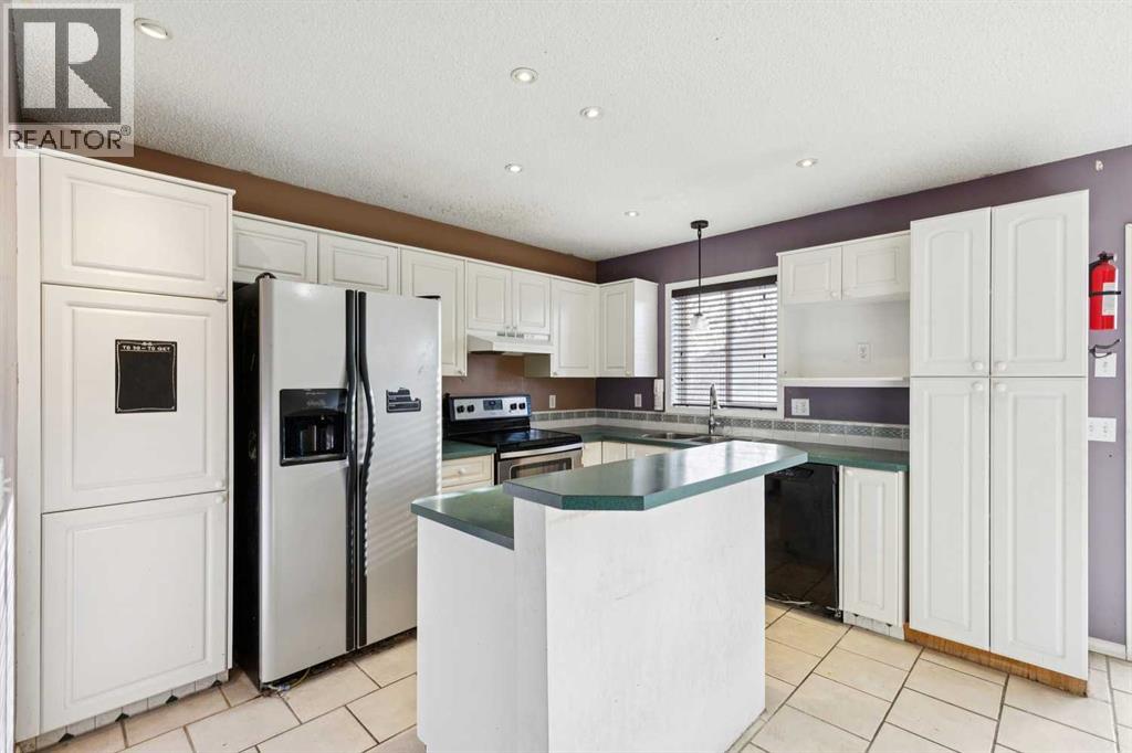 Single Family House for Sale in  Covewood Park NE Coventry Hills Calgary 