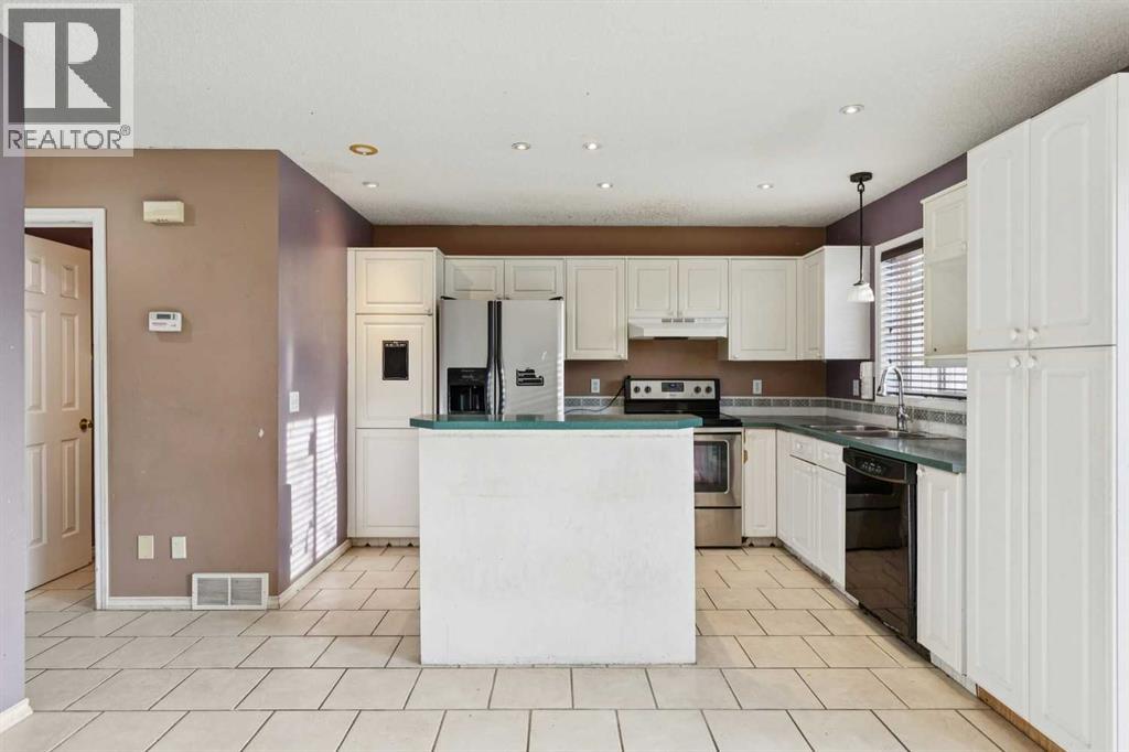 Single Family House for Sale in  Covewood Park NE Coventry Hills Calgary 