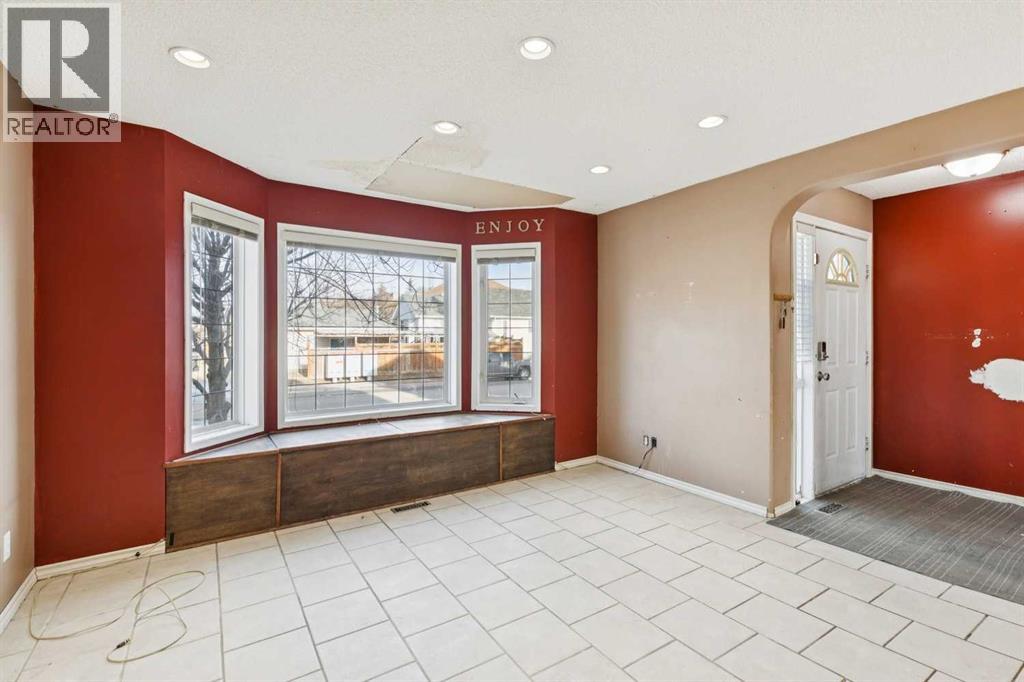 Single Family House for Sale in  Covewood Park NE Coventry Hills Calgary 