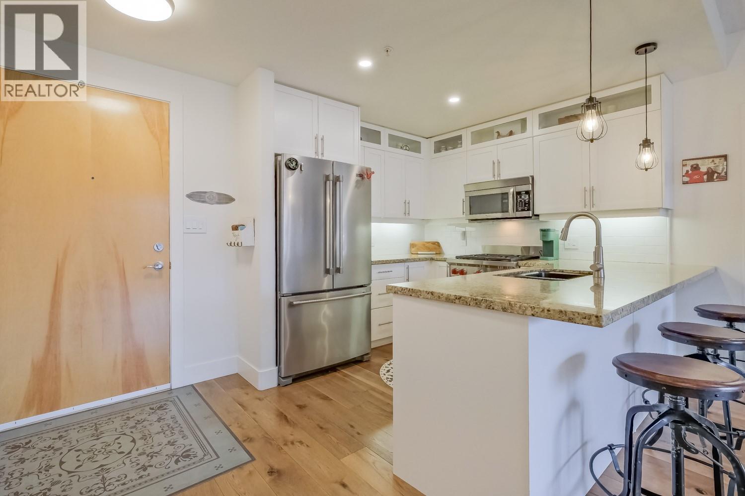 1160 Bernard Avenue Unit# 215, Kelowna