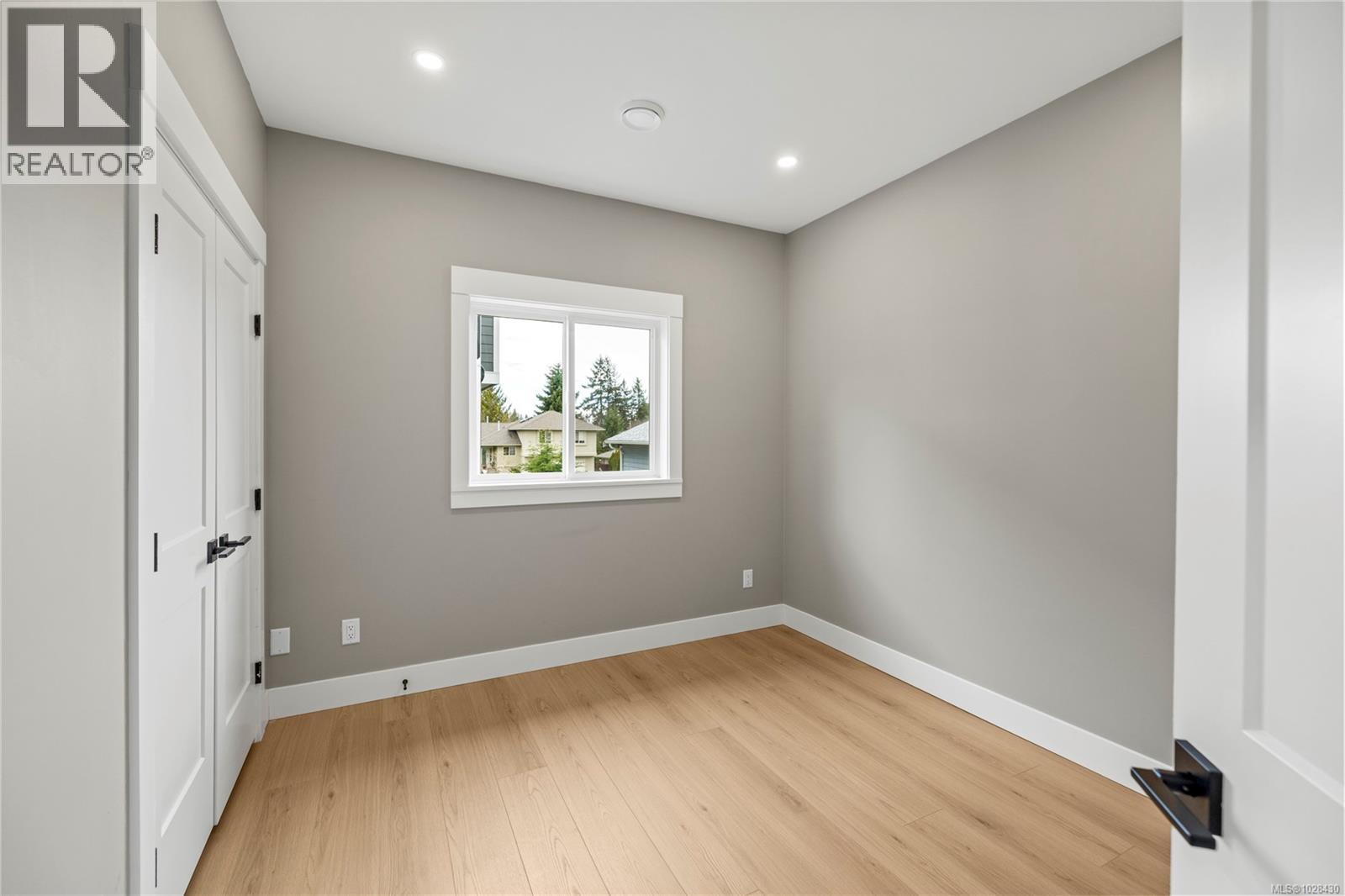 746 Doehle Ave, Parksville