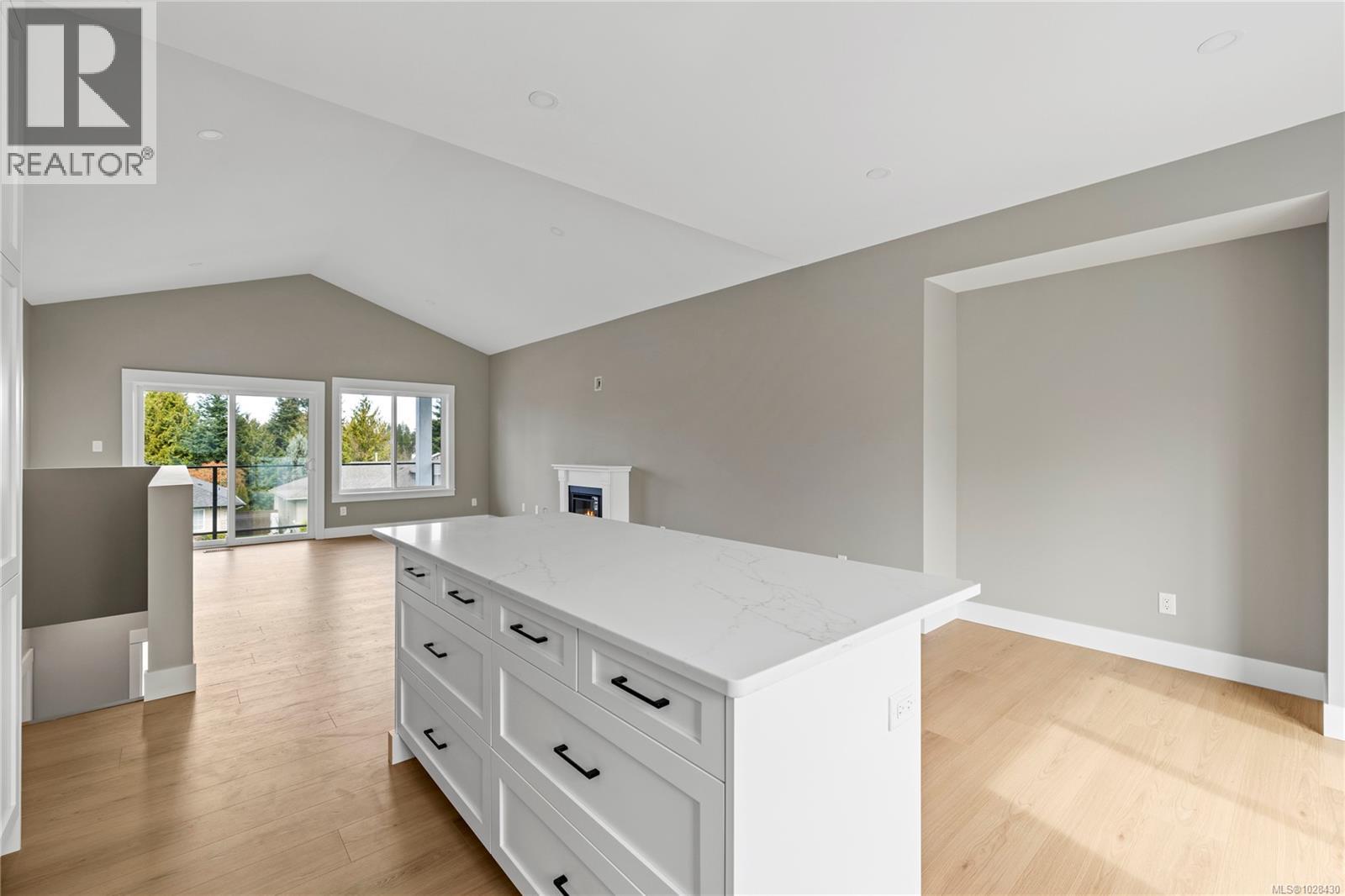 746 Doehle Ave, Parksville