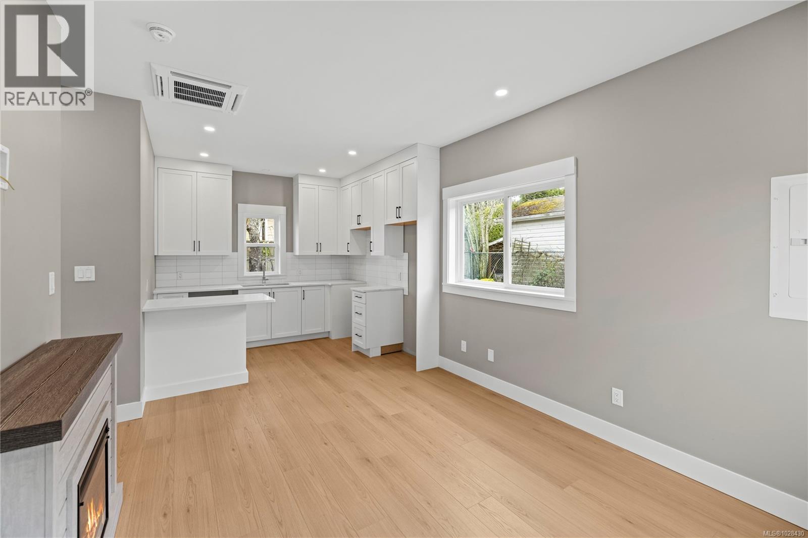 746 Doehle Ave, Parksville