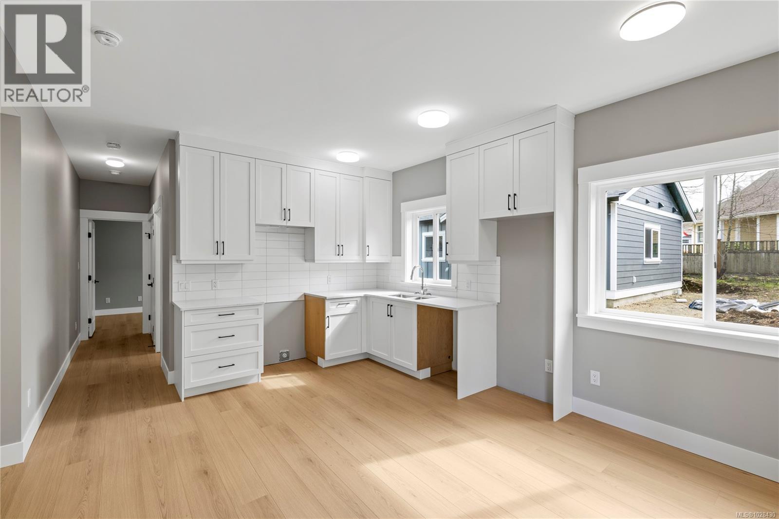 746 Doehle Ave - 46