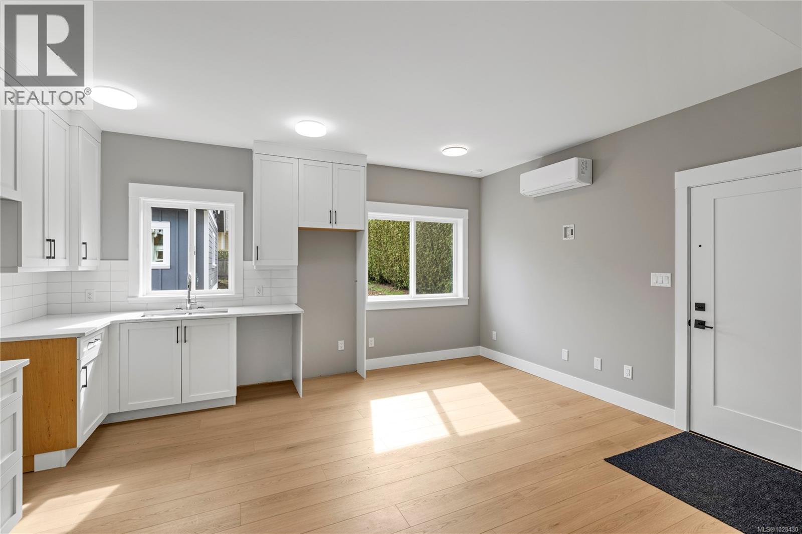 746 Doehle Ave, Parksville