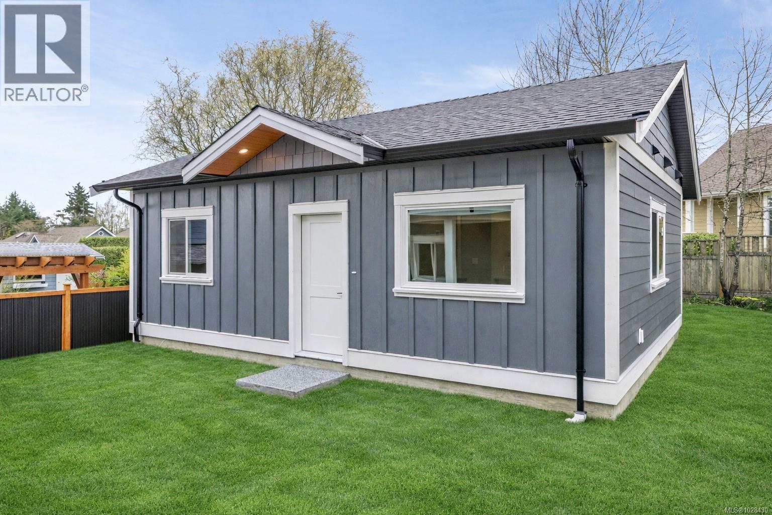 746 Doehle Ave, Parksville