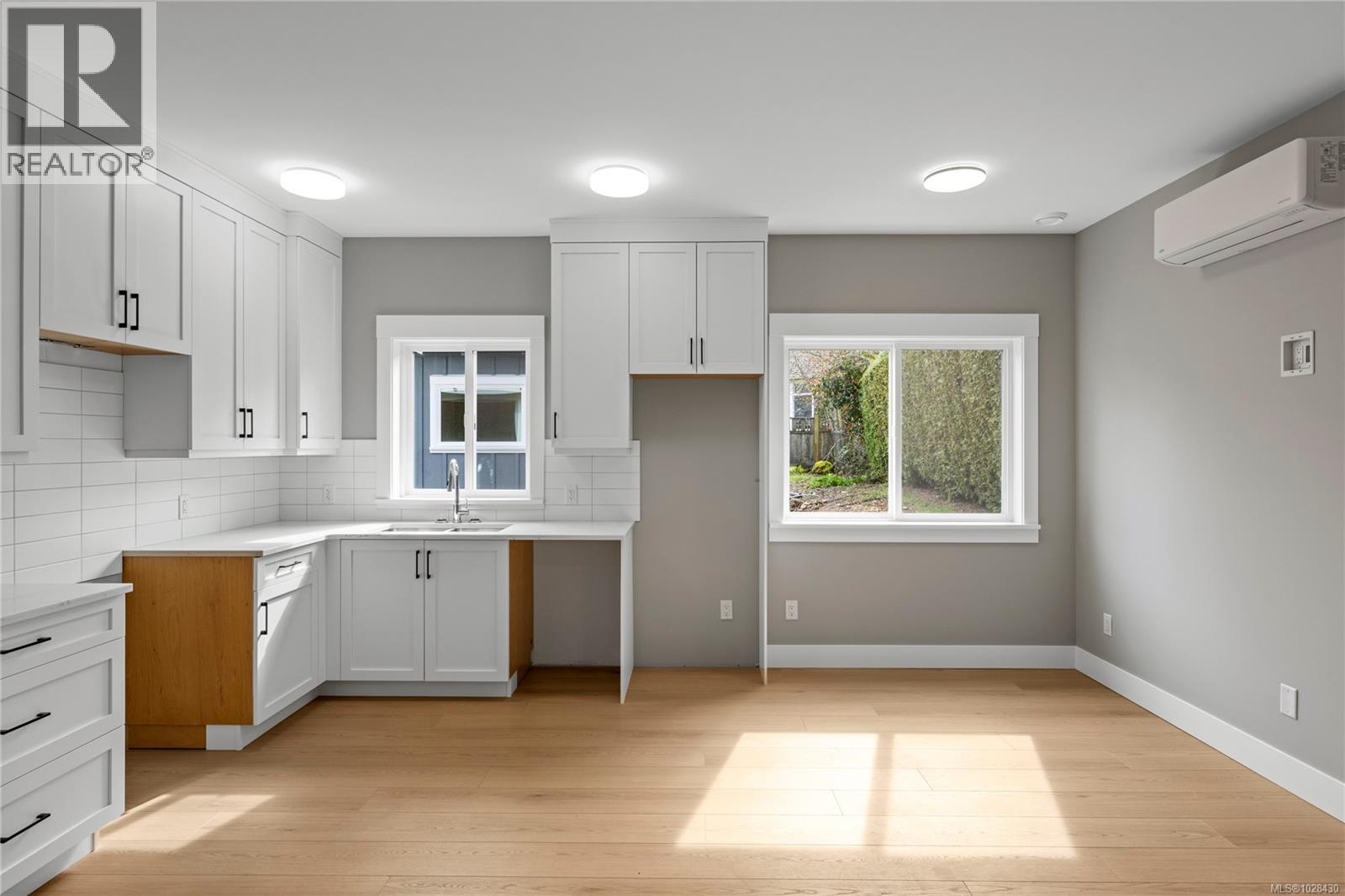 746 Doehle Ave, Parksville