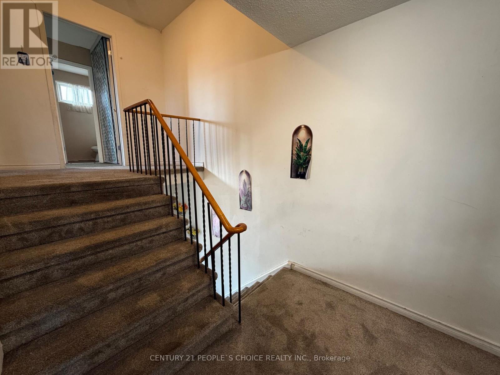 32 HORNE DRIVE, Brampton (Brampton North), Ontario
