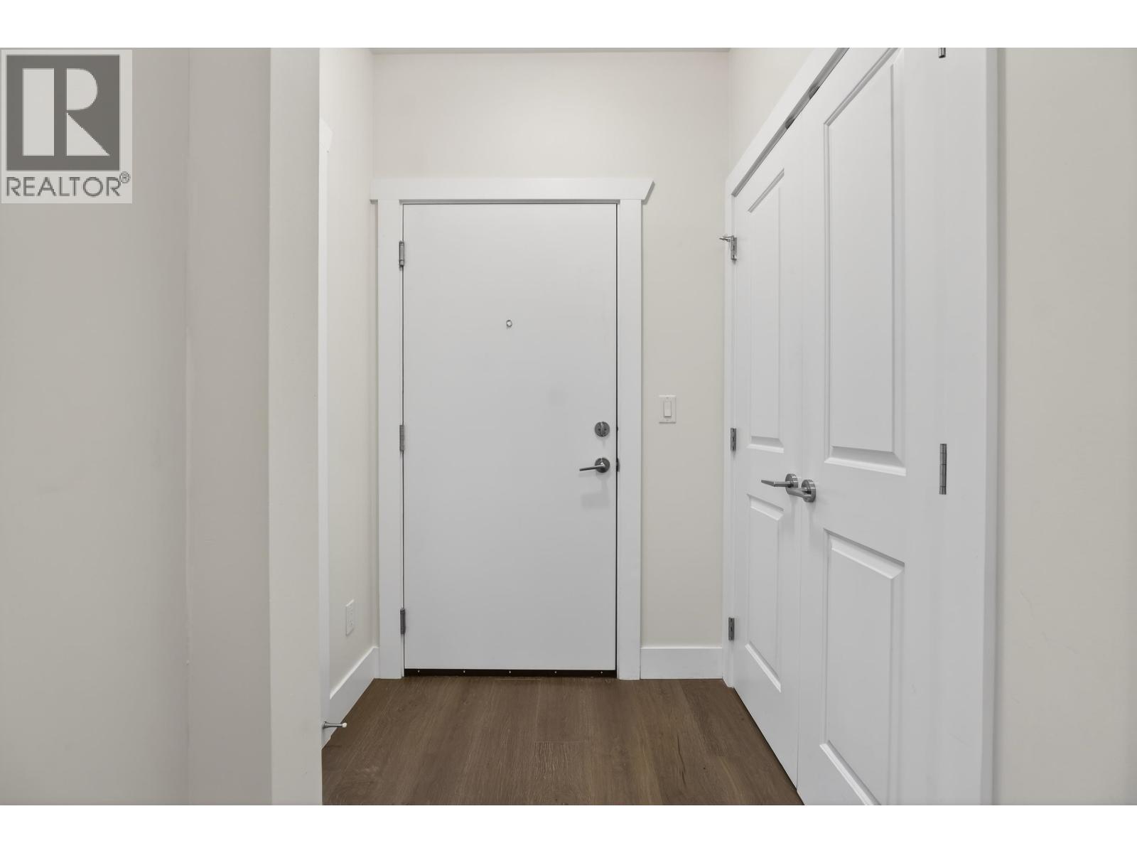 202 2288 WELCHER AVENUE