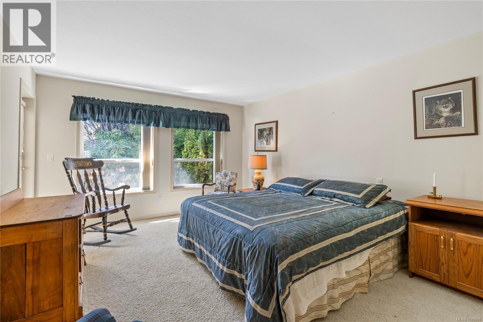 626 WINDWARD WAY - 11