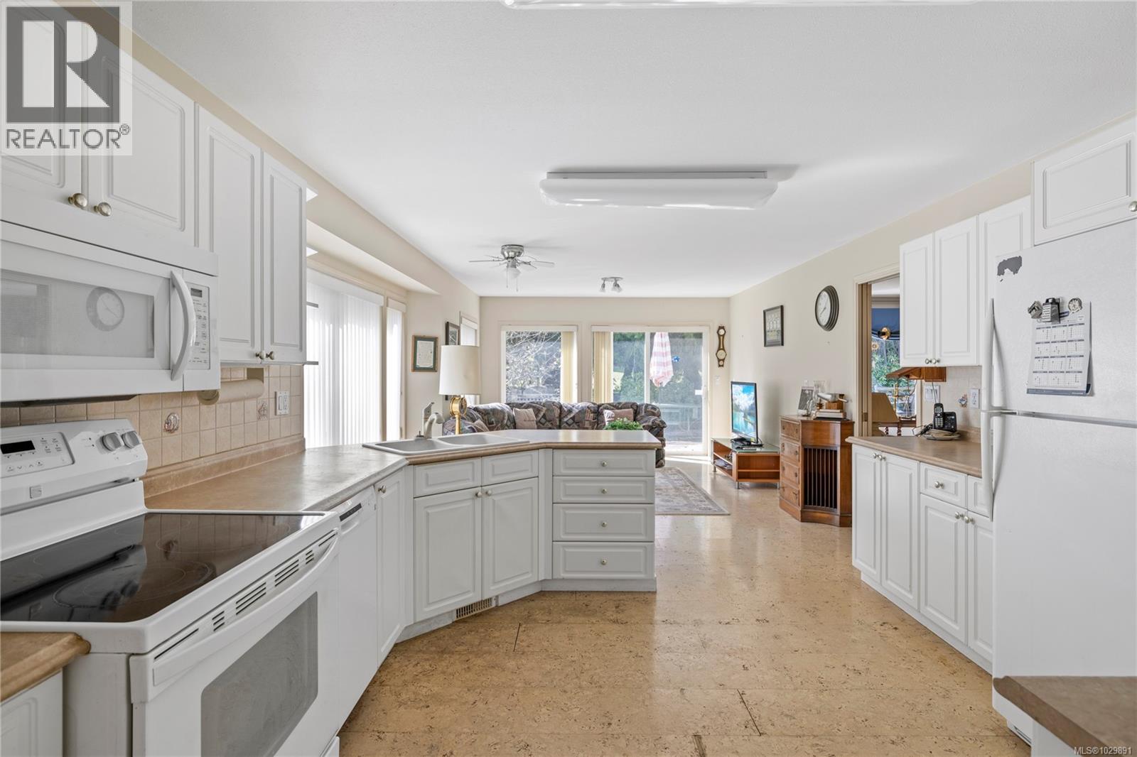 626 WINDWARD WAY - 5