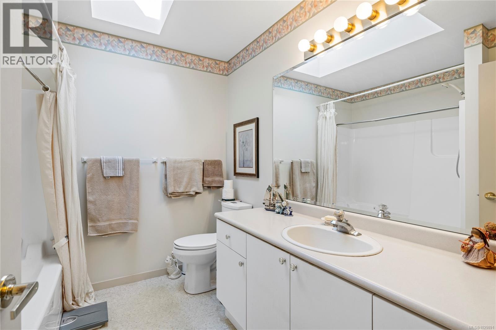 626 WINDWARD WAY - 29