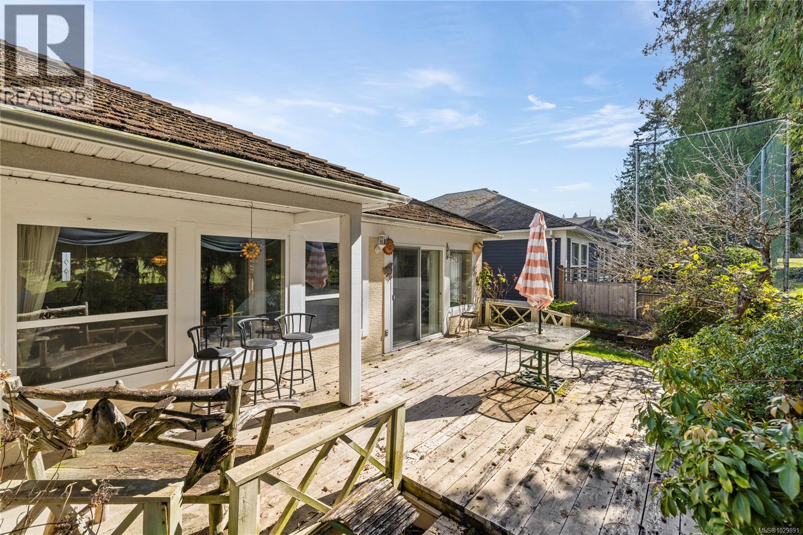 626 WINDWARD WAY - 16