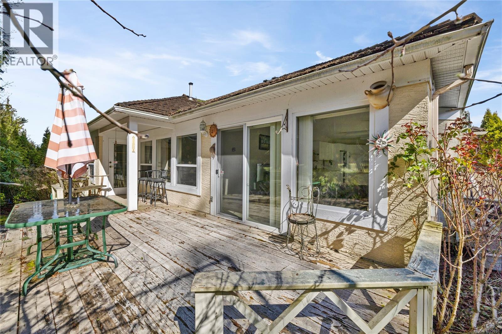 626 WINDWARD WAY - 18