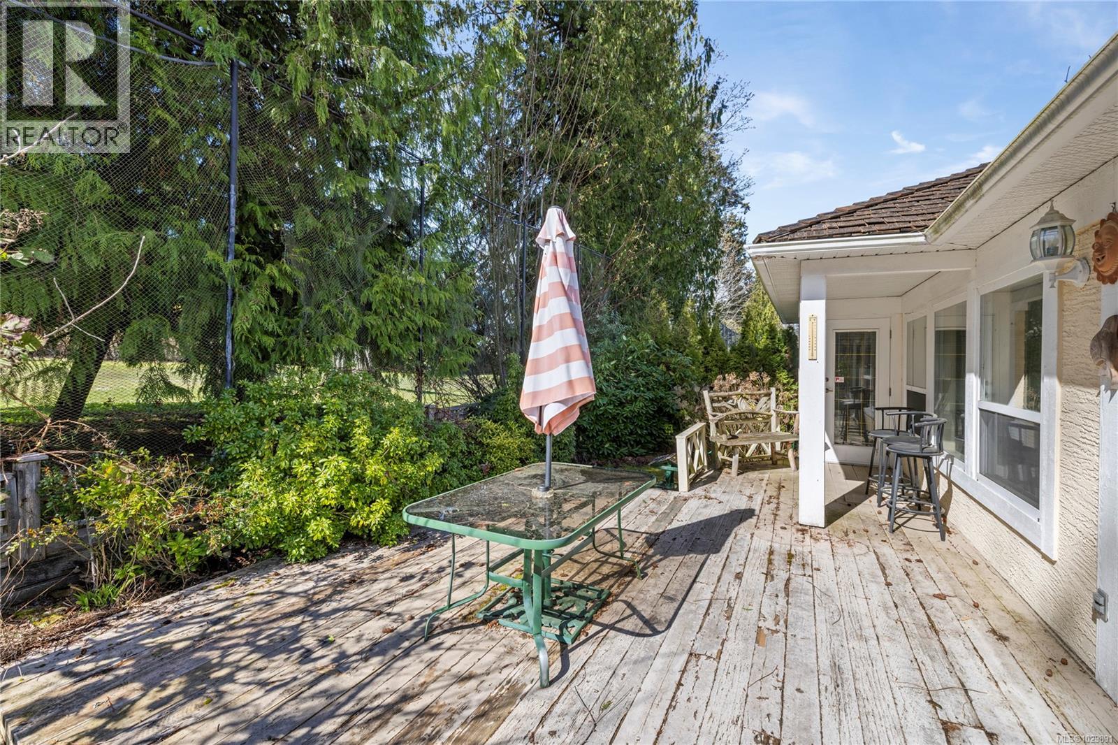 626 WINDWARD WAY - 17