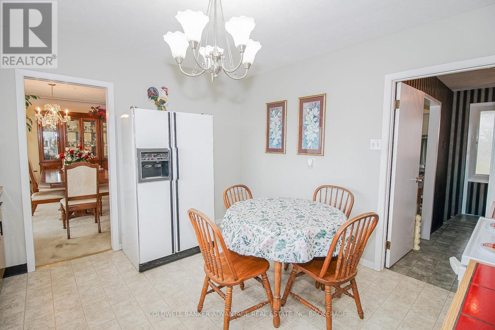 377 SILVERTHORN CRESCENT - 16