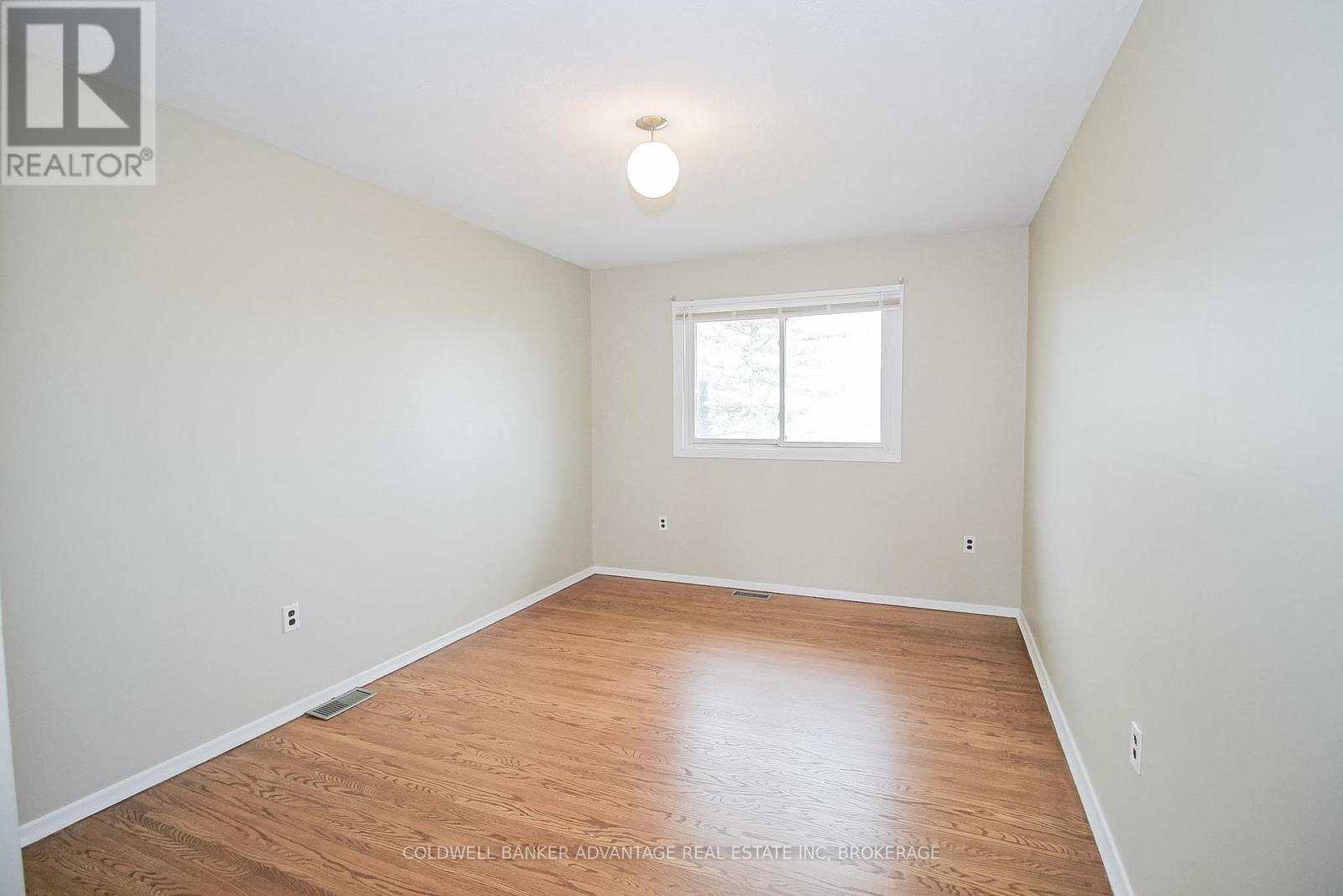 377 SILVERTHORN CRESCENT - 20