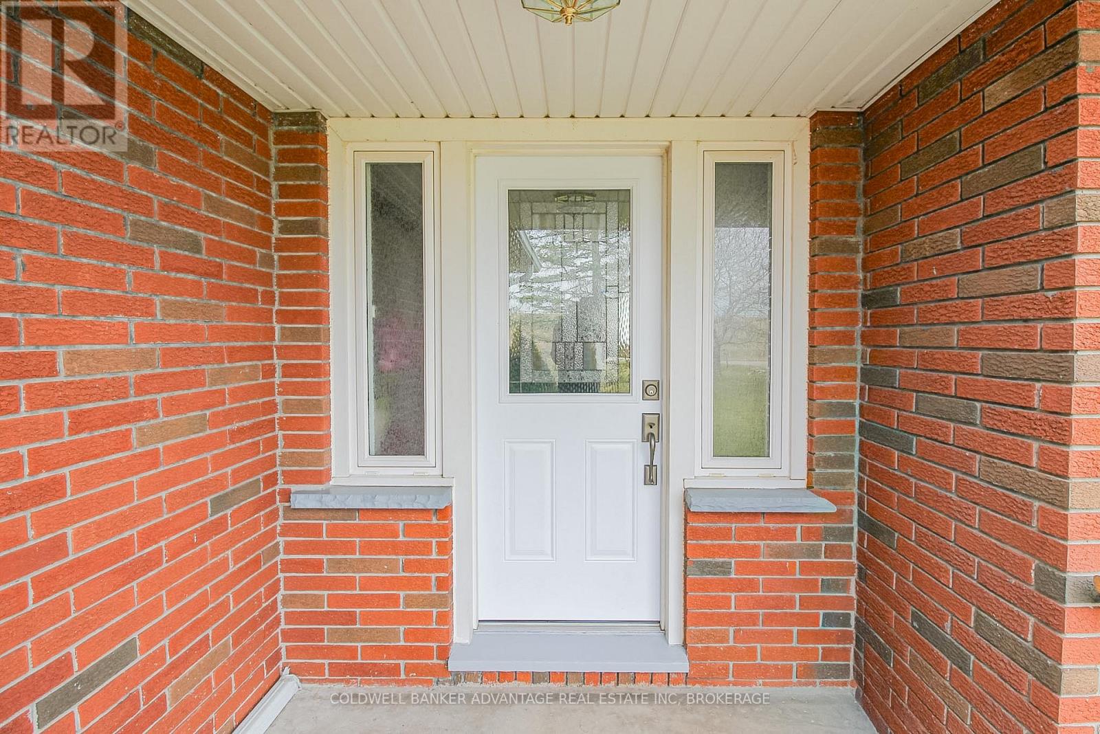 377 SILVERTHORN CRESCENT - 6