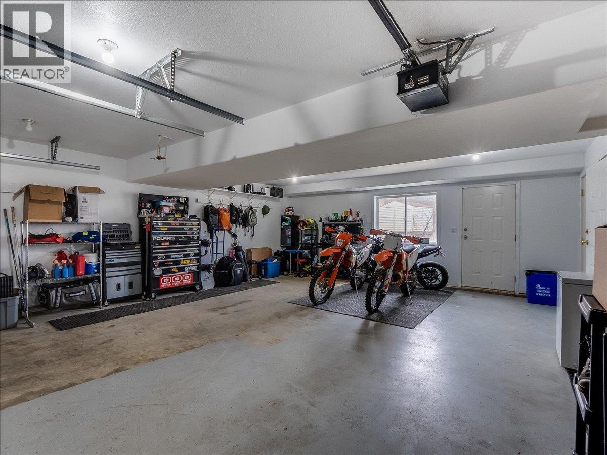 601 12TH Avenue, Genelle