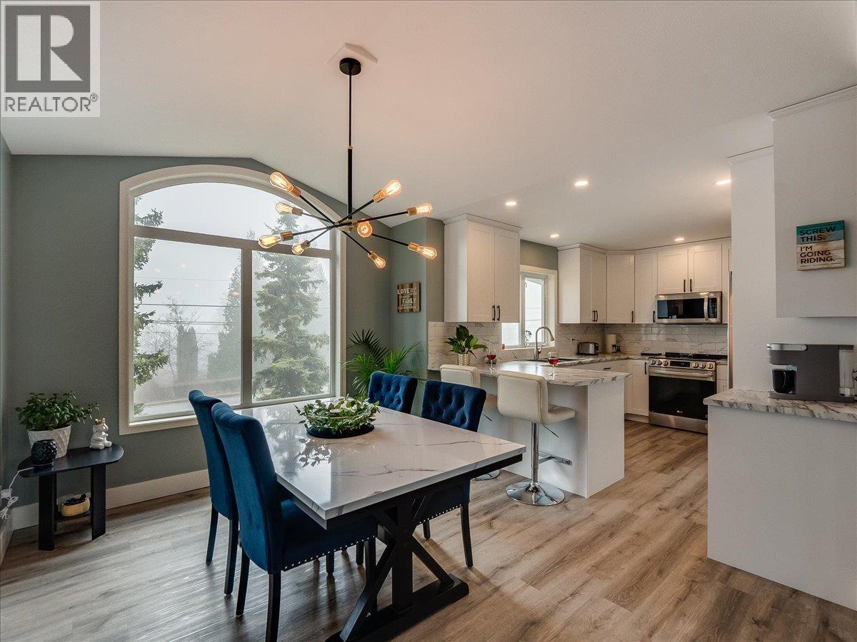 601 12TH Avenue, Genelle