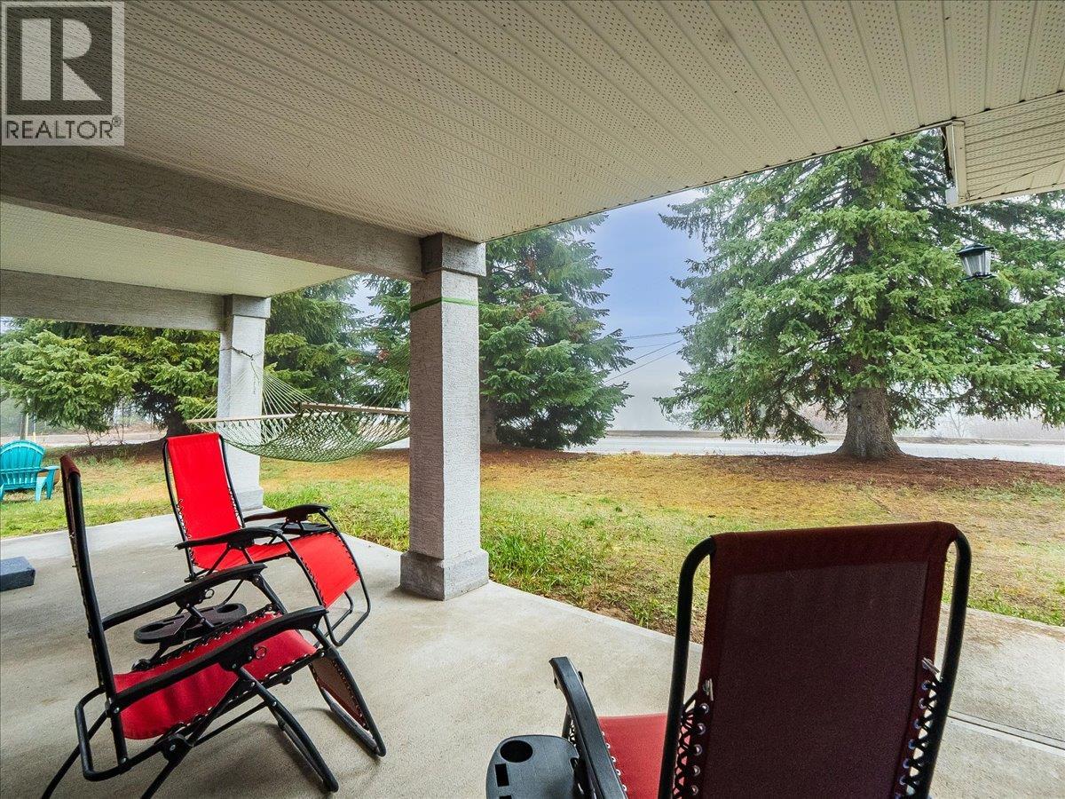 601 12TH Avenue, Genelle