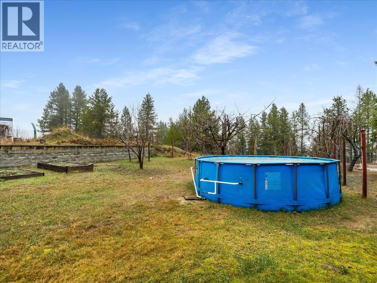 601 12TH Avenue, Genelle