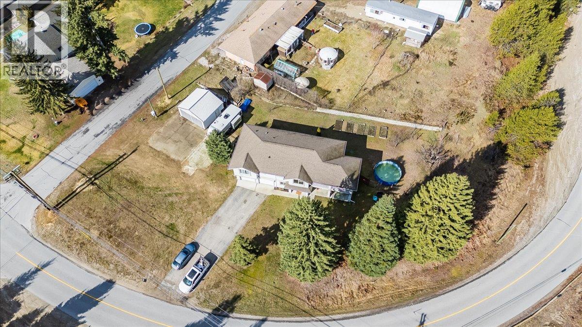 601 12TH Avenue, Genelle