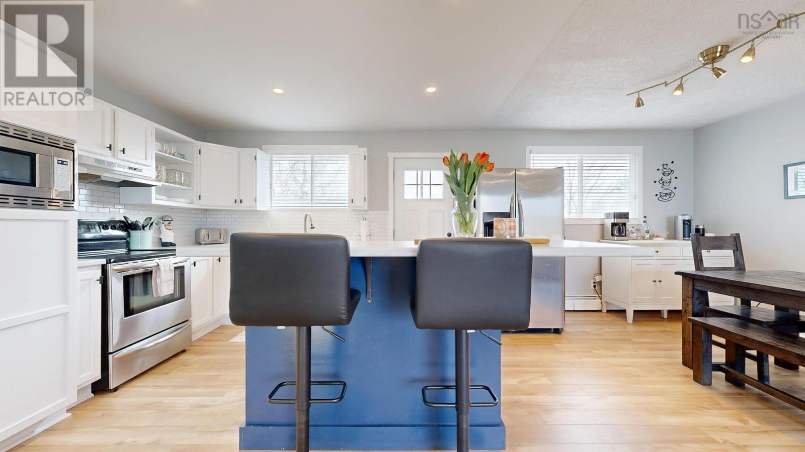 Property 22 of 48 of 16 Parker Place Crescent