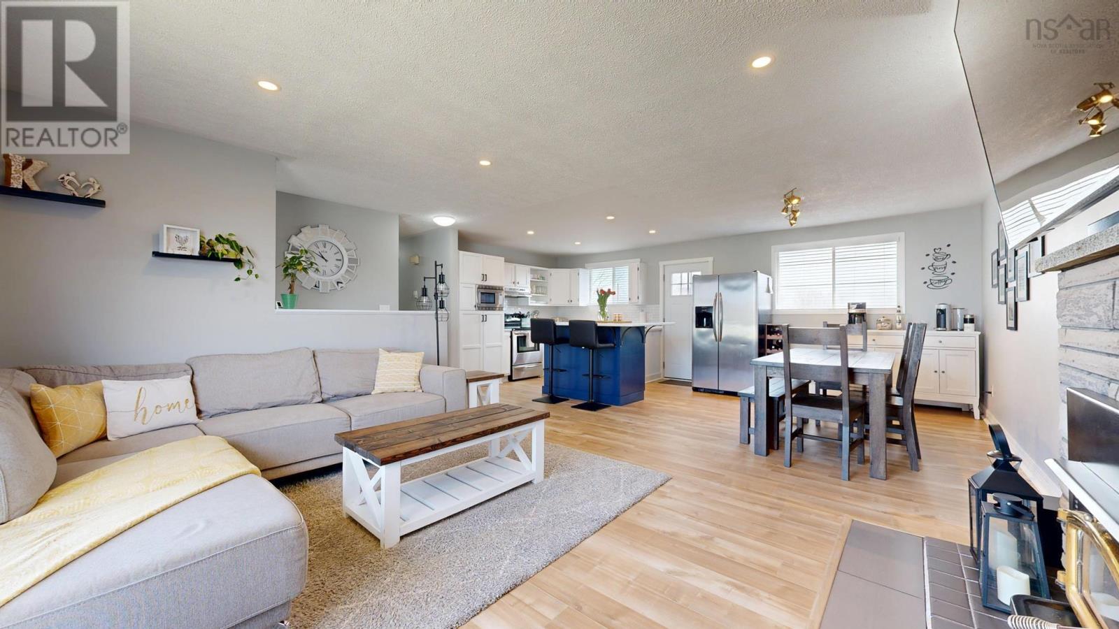 Property 38 of 48 of 16 Parker Place Crescent