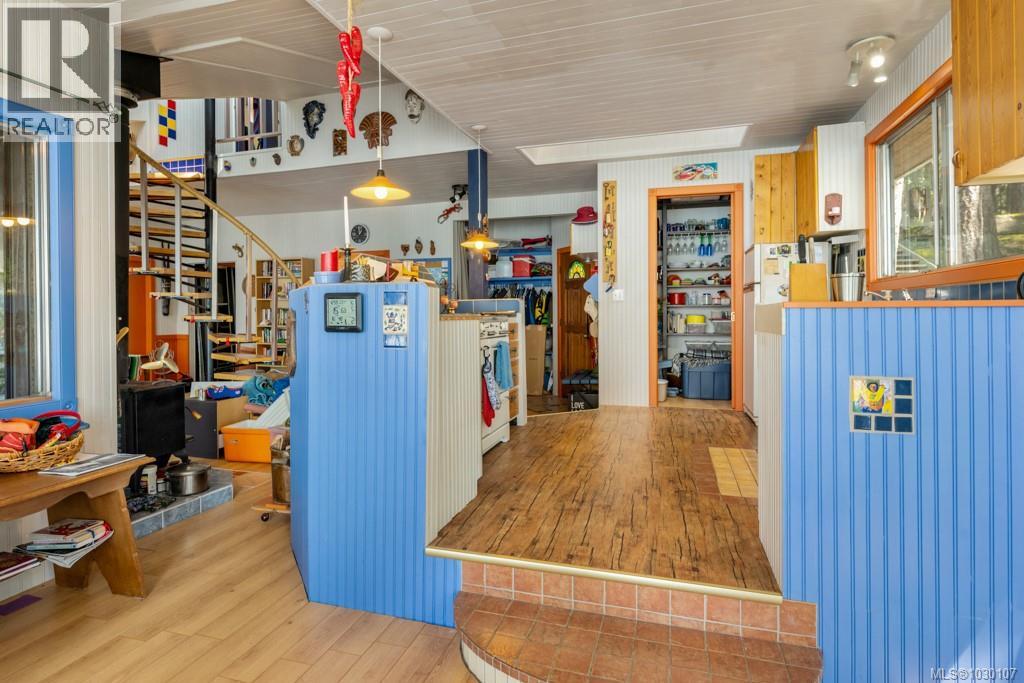 LT 8 Ruxton Island - 25