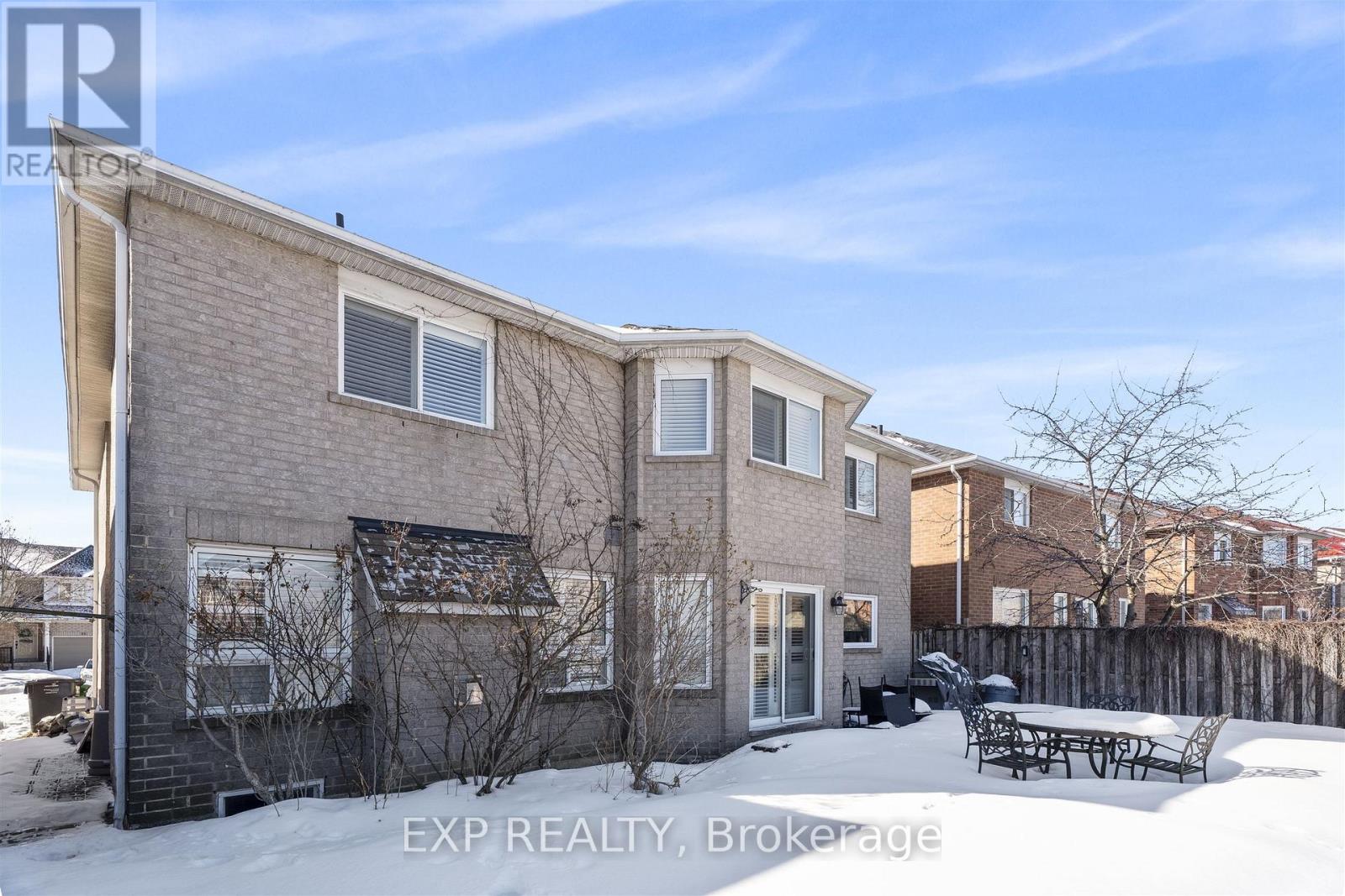 76 HIBERTON CRESCENT - 2