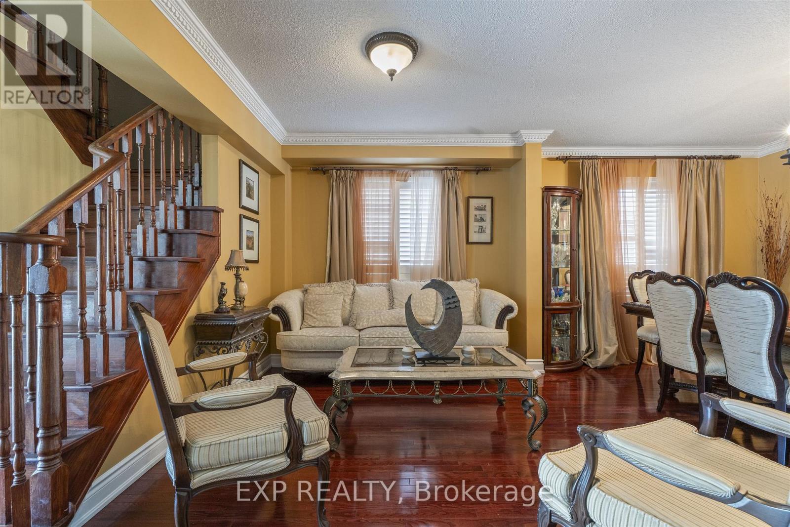 76 HIBERTON CRESCENT - 5