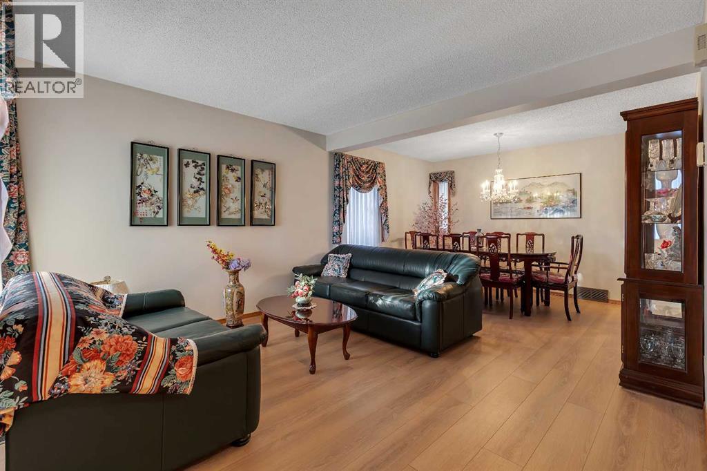 Single Family House for Sale in  Riverview Park SE Riverbend Calgary 