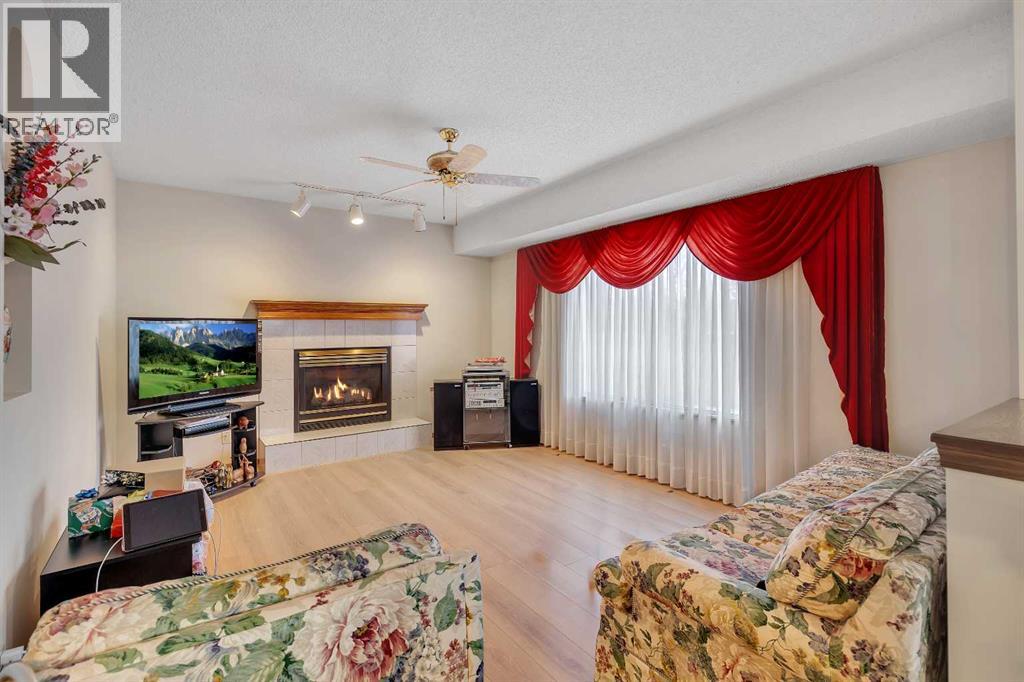 Single Family House for Sale in  Riverview Park SE Riverbend Calgary 
