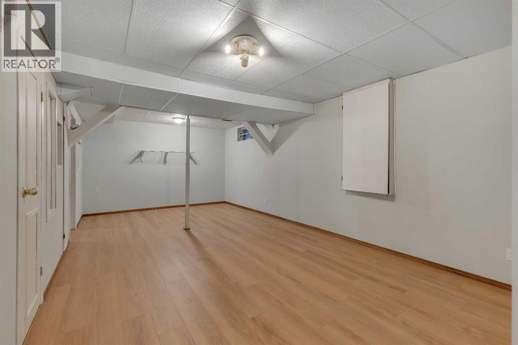 Single Family House for Sale in  Riverview Park SE Riverbend Calgary 