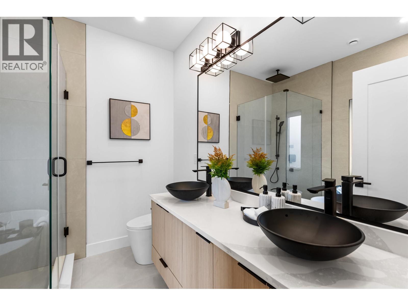 2 7353 12TH AVENUE, Burnaby