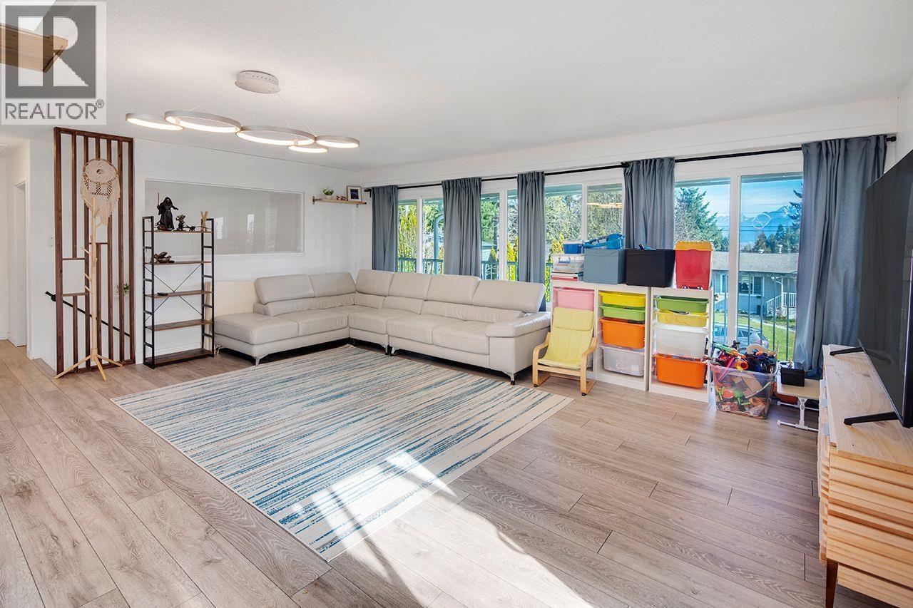 2132 ANITA DRIVE, Port Coquitlam