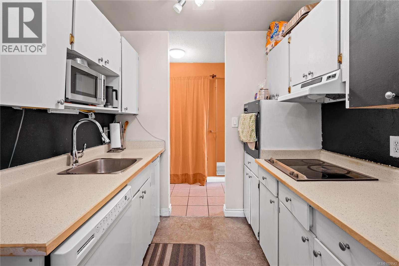 #308 1351 ESQUIMALT RD - 14