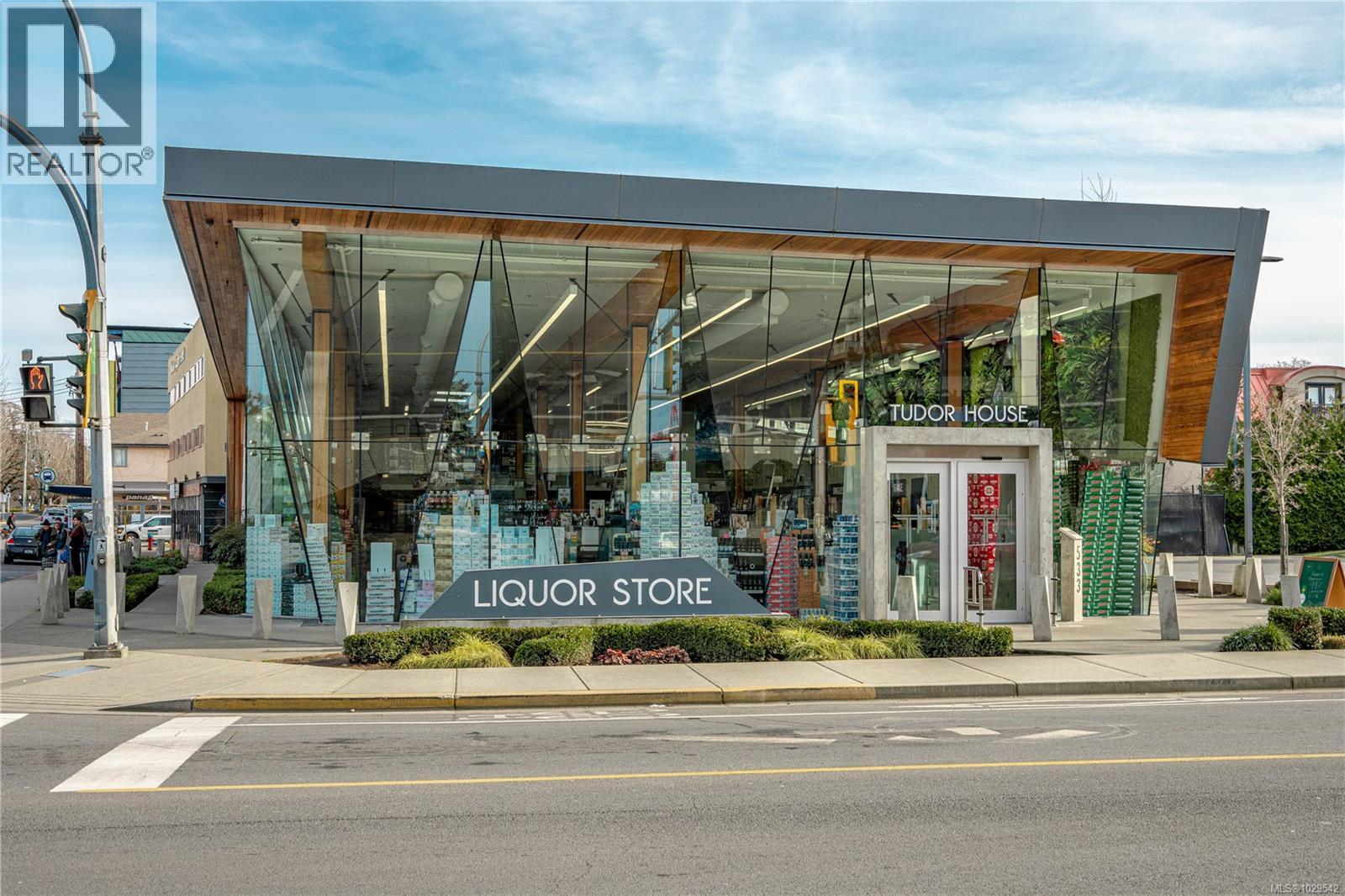 #308 1351 ESQUIMALT RD - 59