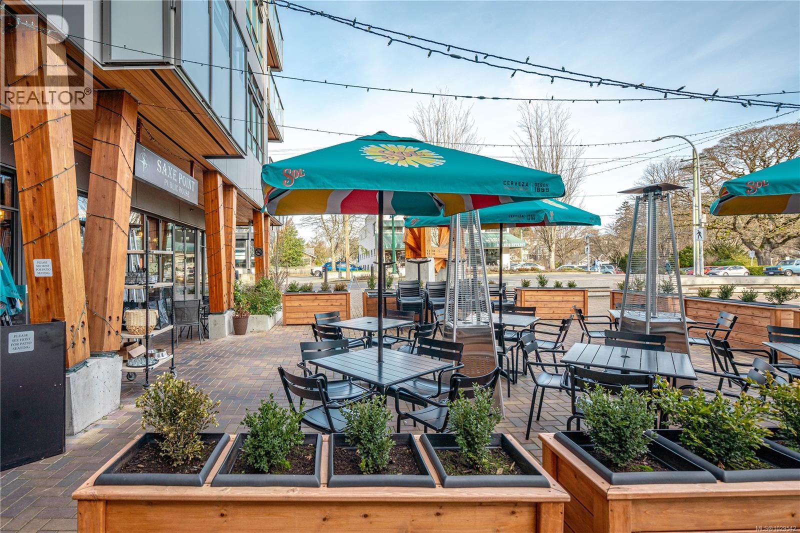 #308 1351 ESQUIMALT RD - 56